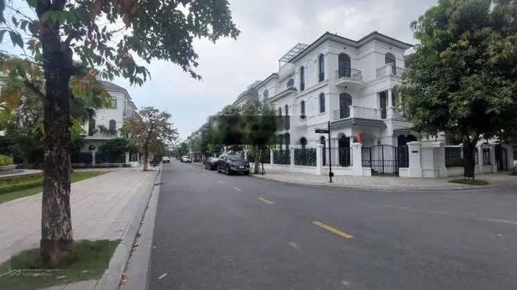 Chính chủ bán song lập Venice 144m2. Vị trí đẹp, Giá 16,7 tỷ. Mr. Sơn 0961 592 ***