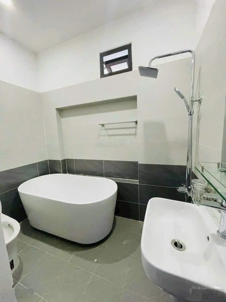 Bán nhà riêng 2,15 tỷ, 105 m2, 4PN, 3WC tại Huỳnh Văn Nghệ, Bửu Long, Biên Hòa, Đồng Nai