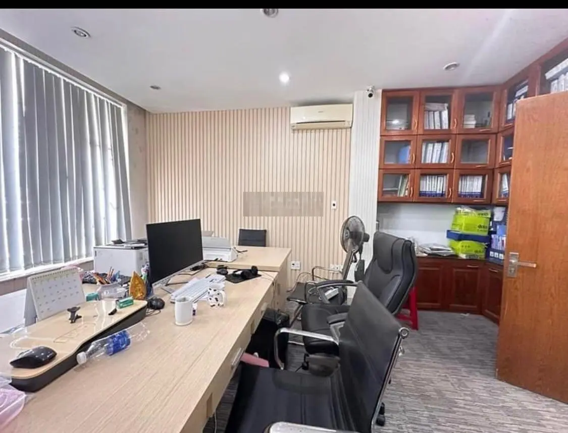 Cần bán căn nhà 3 tầng giá rẻ đường Nguyễn Quang Bích sát chợ Nguyễn Tri Phương quận Hải Châu