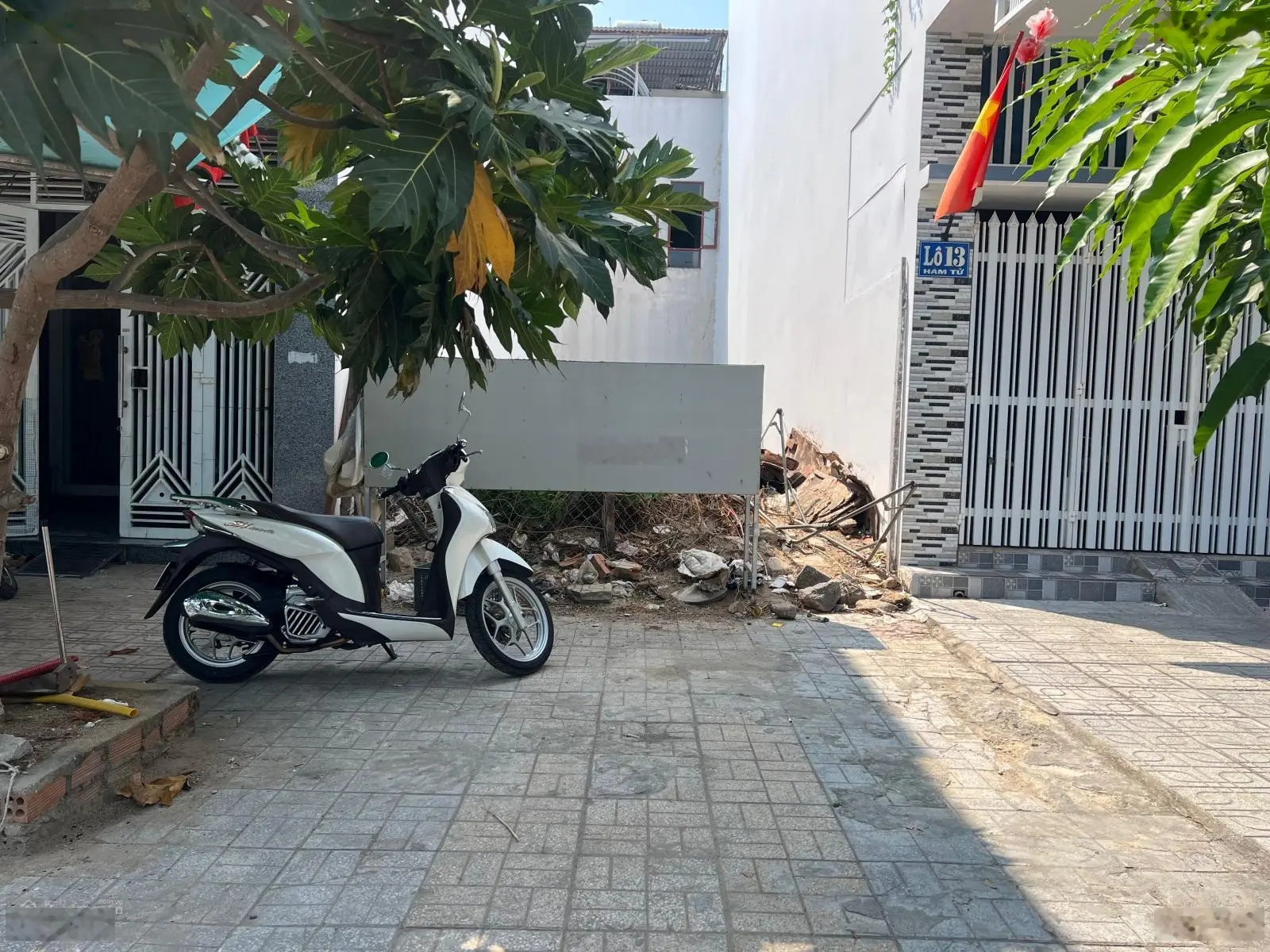 Bán đất mặt tiền kinh doanh Hàm Tử thuộc Hòn Rớ 1, Phước Đồng, Nha Trang giá chỉ 2 tỷ 690