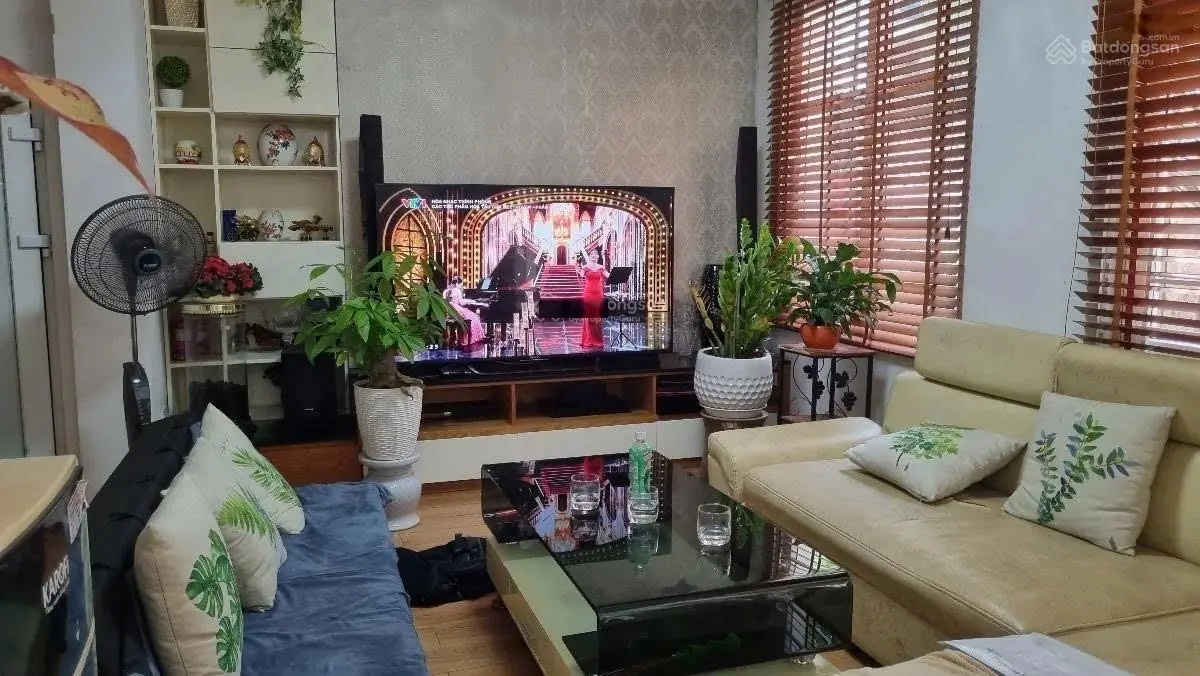 Bán gấp nhà riềng phố Nguyễn Phúc Lai 75m 4Tg MT 9,6m chỉ 22 tỷ Ô tô KD sầm uất