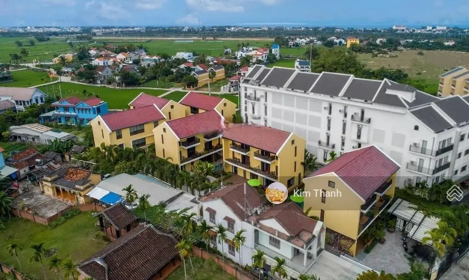 Bán gấp khu resort 30 phòng VIP Cửa Đại DT 2.813m² doanh thu 1 tỷ/tháng giá chỉ 90 tỷ
