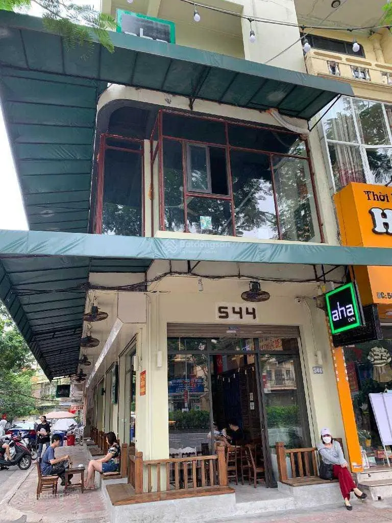 Chính chủ bán nhà mặt phố Nguyễn Văn Cừ, mặt tiền rộng sổ vuông nở hậu cho thuê 600tr LH 0967 066 ***