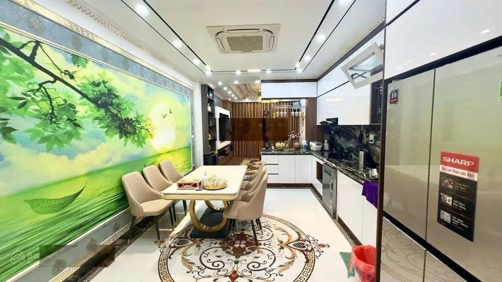 Nhà đẹp ở ngay phố Bồ Đề 96m2 5 tầng - ô tô 7 chỗ ngủ trong nhà về ở cực sướng - chỉ 15 tỷ