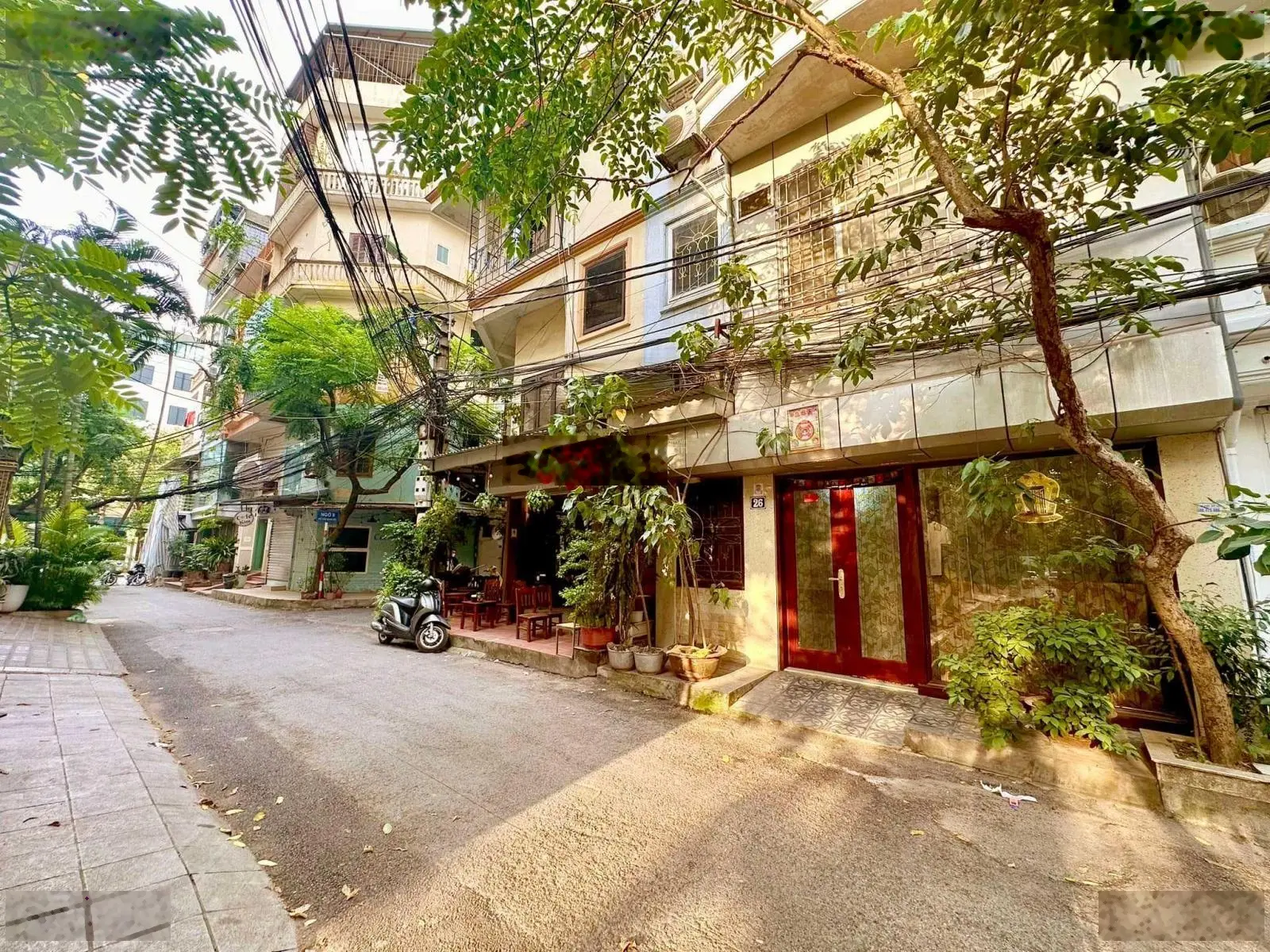 Bán nhanh nhà Hoàng Cầu - TT Đống Đa - 6 tầng - MT 5.2m - thông sàn - oto dừng đỗ vào nhà - DT 50m