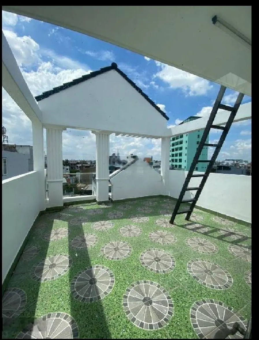 Bán nhà đẹp 5 tầng 60m2 full nội thất cao cấp, ngay Emart Gò Vấp. 7 tỷ