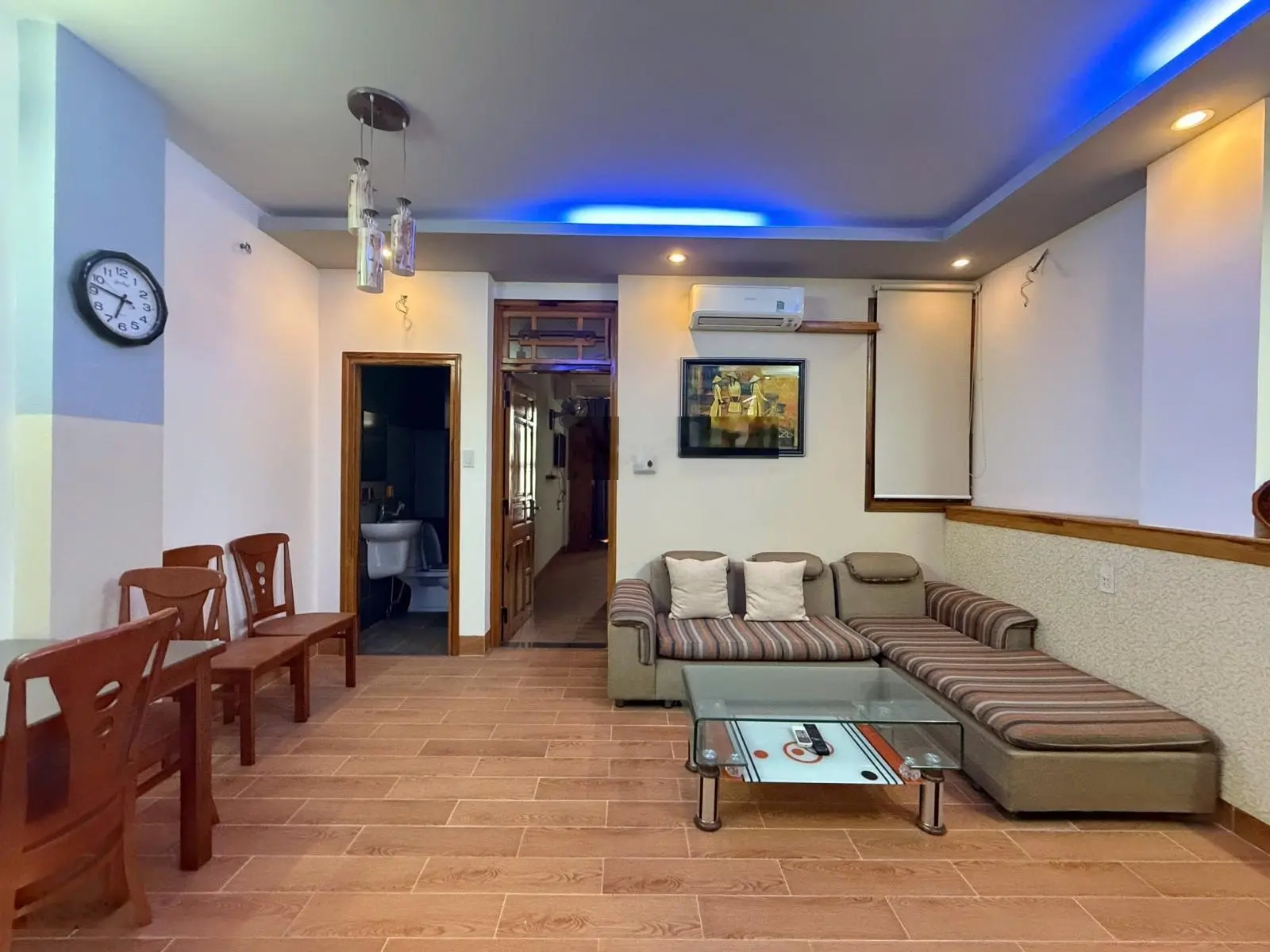 Bán toà nhà 7 tầng trung tâm tp nha trang sát biển hẻm oto quay đầu