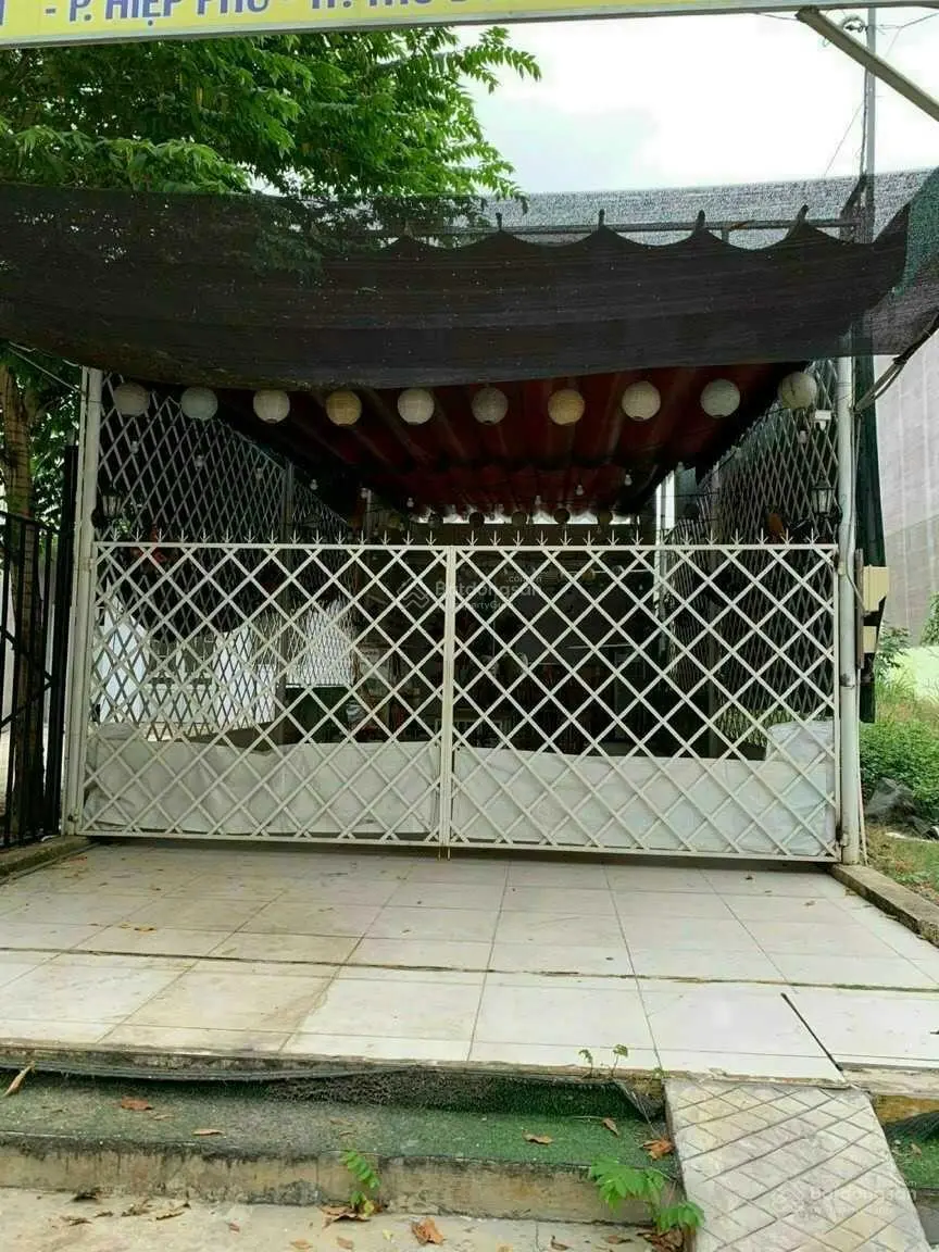 Bán căn nhà mặt tiền Trương Văn Hải, P. Hiệp Phú, 137m2 giá 12,5 tỷ