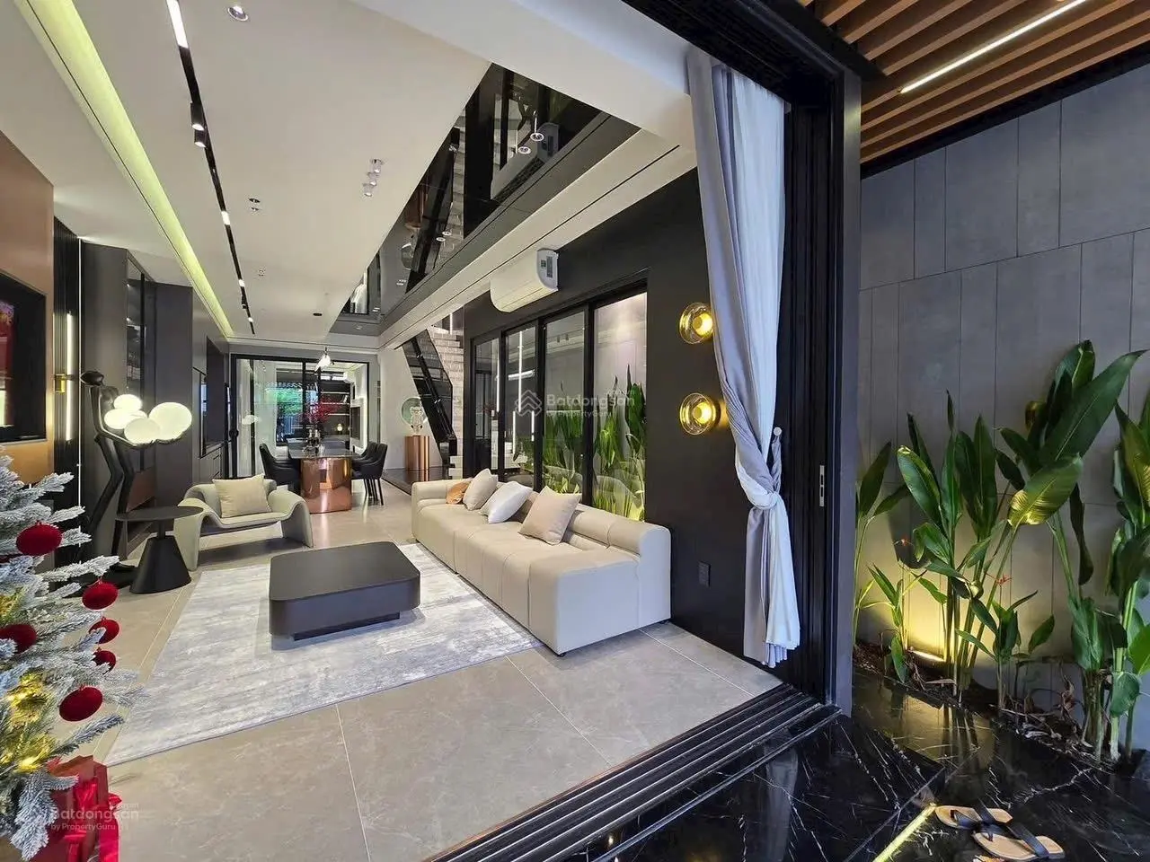 Duy Nhất 1 căn phố Tân Mai, ngõ thông, thang máy, lô góc