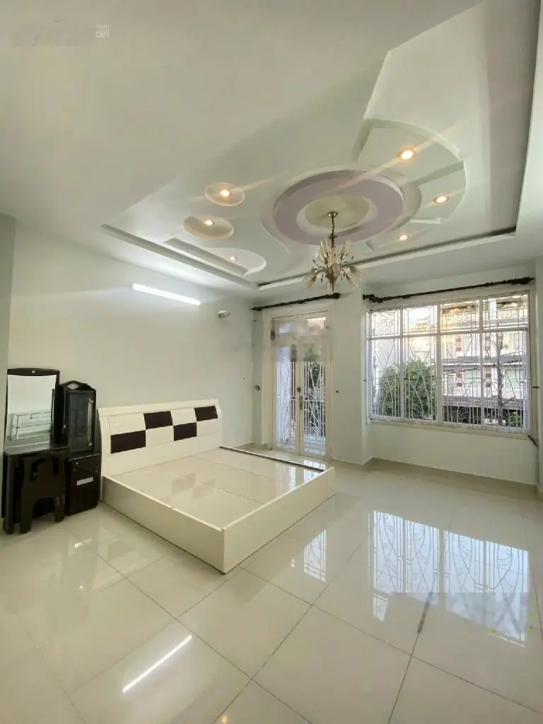 Chỉ 12.x tỷ. Ngang 9m - bán nhà mặt tiền 4 tầng. kinh doanh CHDV-Ở. Đường Phạm Hùng, Quận 8