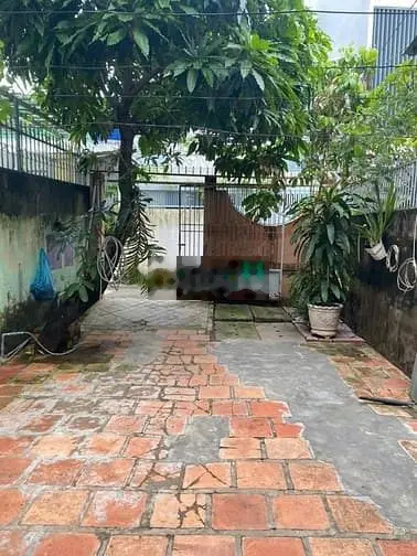 Bán nhà 4,39(NH: 8,39m) x 38m. công nhận: 238,6m2. đg Lương Định Của,