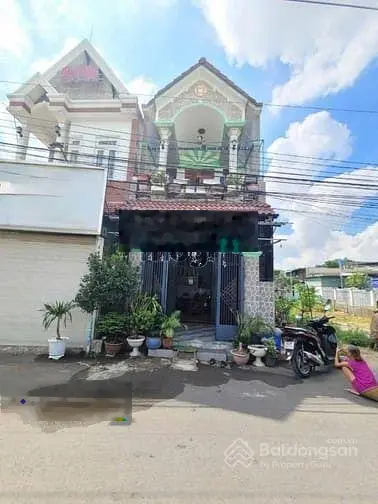 Bán nhà Nguyễn Thị Khắp, Bình Dương 68,5m2 giá 2ty450 sổ sẵn