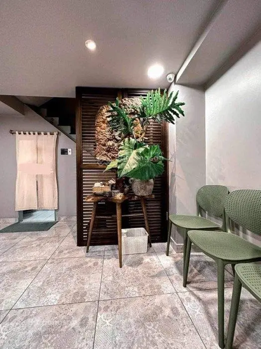 Sang nhanh tiệm spa, Hồ Thị Kỷ, 5x14m, 2 tầng, 4PN, 5WC, đang KD 35tr/thang HĐ còn 6th, sổ đẹp