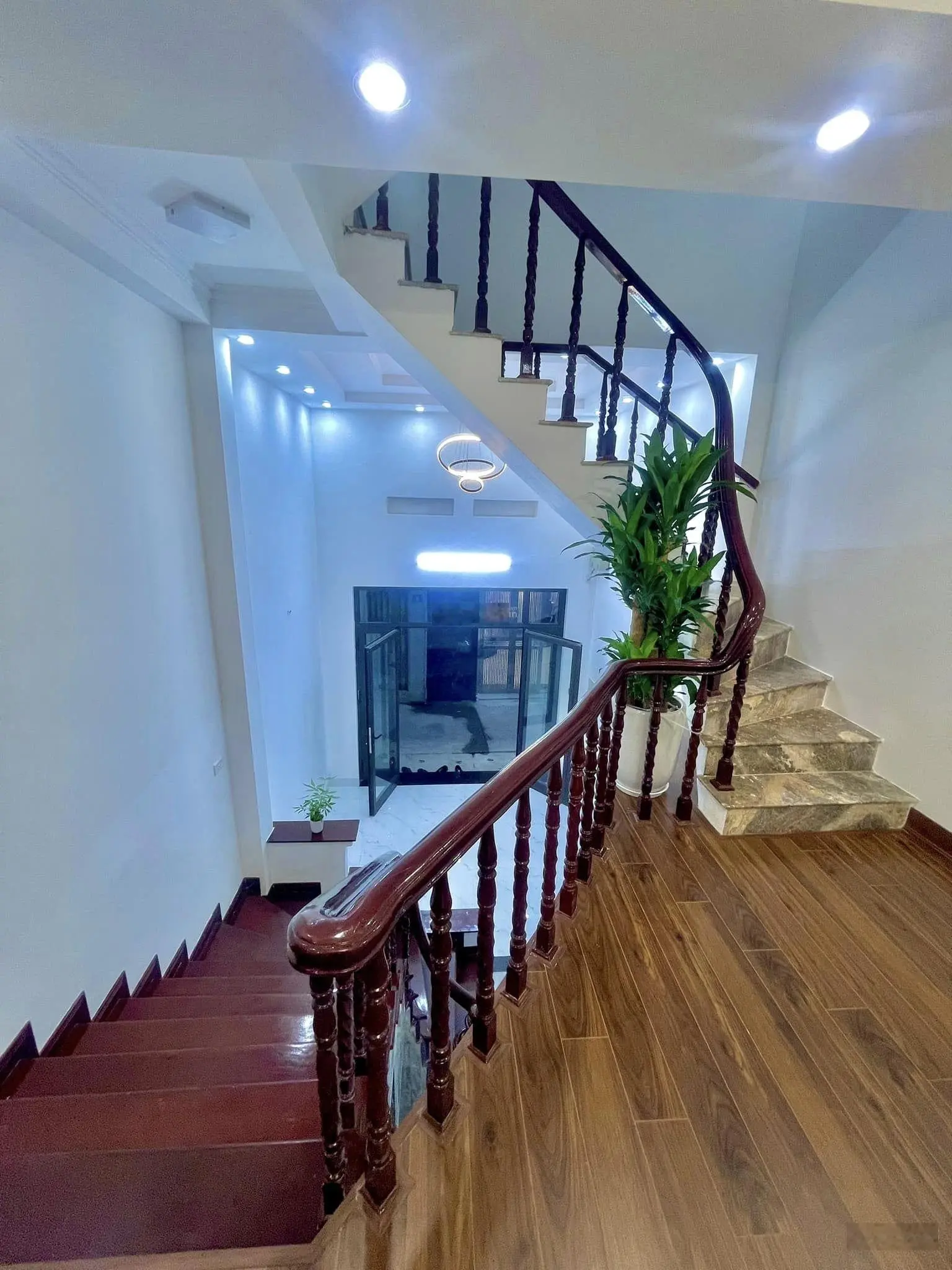 Duplex Bùi Xương Trạch - Thanh Xuân - 34m2 - full nội thất - ô tô qua nhà - giá 7,4 tỷ