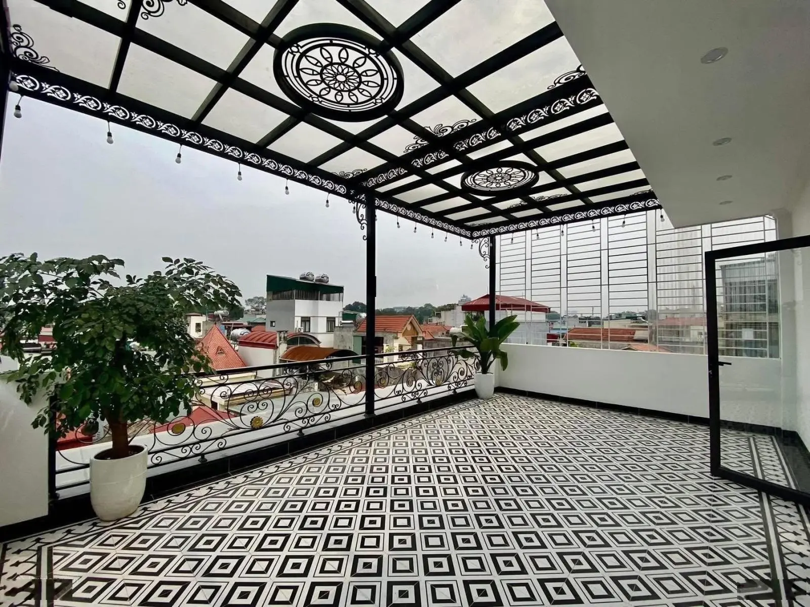 Bán nhà 6 tầng mặt ngõ phố Ngọc Hà thang máy, gần Lăng Bác, trung tâm Ba Đình!