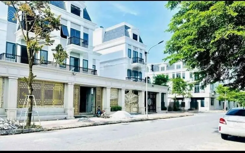 BÁN CĂN BIỆT THỰ 200m2 VIEW CÔNG VIÊN KHU ĐÔ THỊ ĐÔNG MỸ TNR GIÁ HƠN 6 TỶ TÍ !