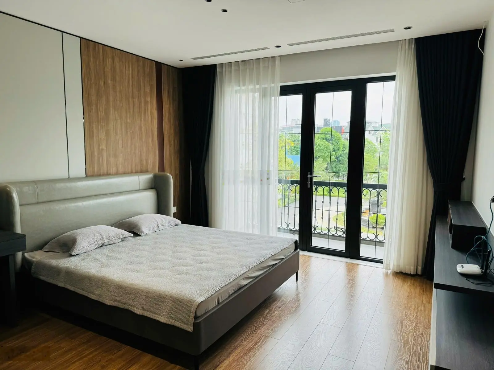 Suất ngoại giao Kita Crown 1 căn biệt thự tiêu chuẩn hàng độc chiết khấu Vip. LH 0904 859 ***