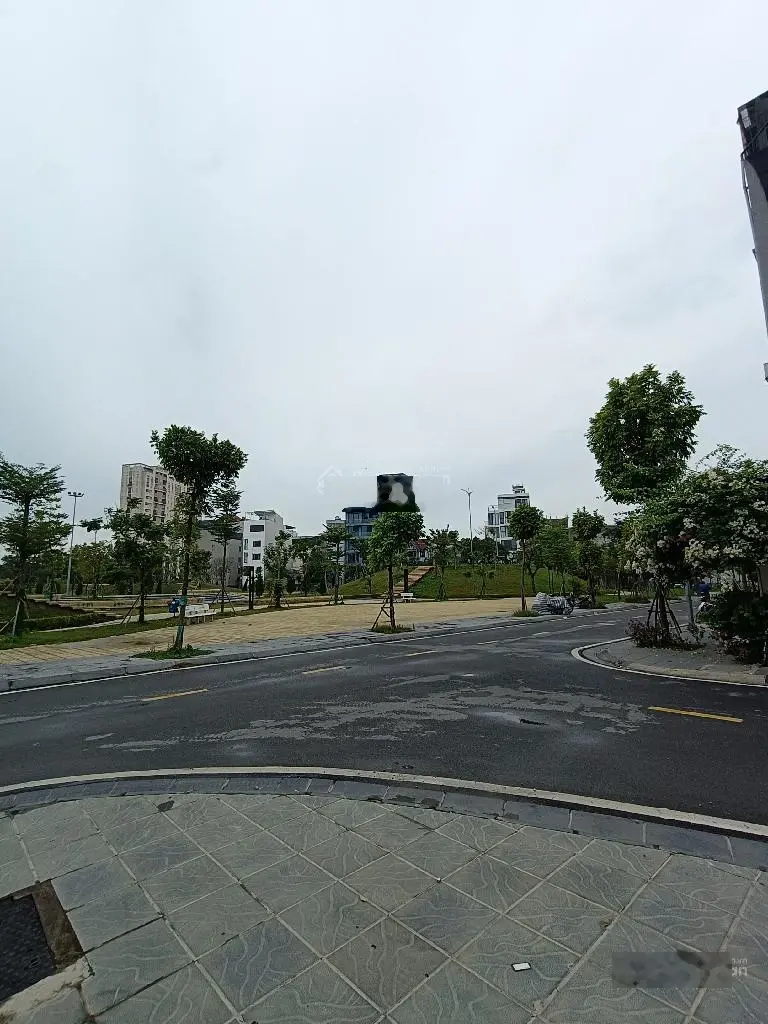 Hiếm, Đất Ngọc Thụy - Long Biên, mặt tiền mơ ước, vỉa hè, kinh doanh, gần chơ,công viên,trường học.