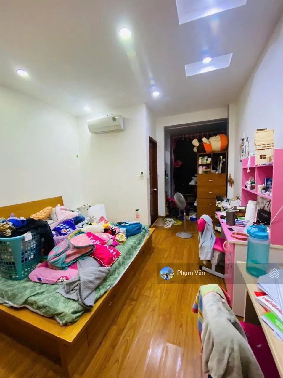Bán gấp! Nhà đẹp kiên cố 3 Tầng - Tặng Full nội thất, ô tô đậu cửa, gần Phạm Văn Đồng - Dt 62m2 đẹp