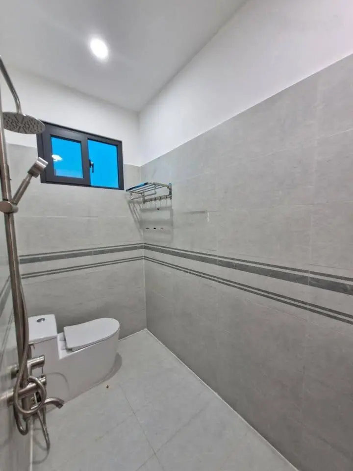 Nhà đẹp 2 tầng 90m2 - đường hẻm hồ bá phấn phước long a quận 9 - 5tỷ7 thương lượng