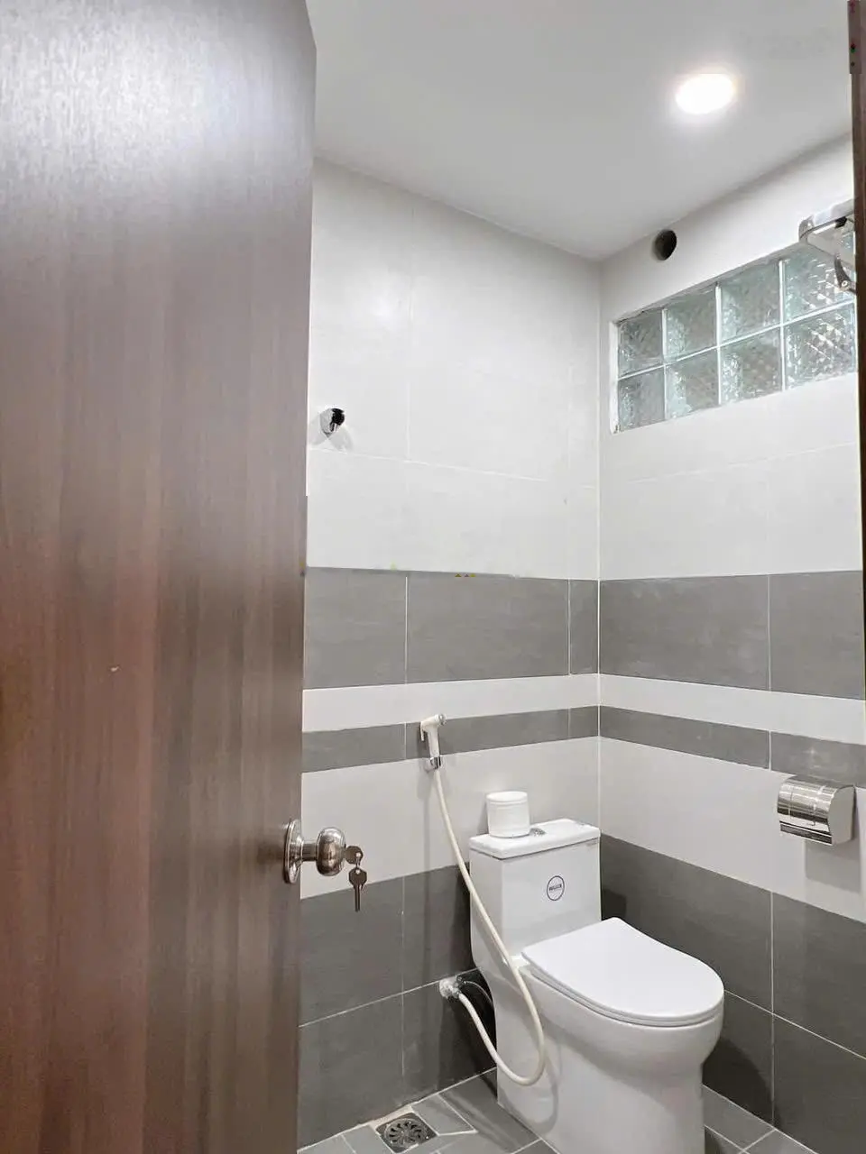 Bán tầng 1 tập thể Vĩnh Hồ Đống Đa 98m 2 mặt đều kinh doanh tốt công viên ô tô đỗ ngày đêm nhà đẹp