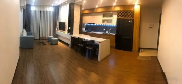Gia đình cần bán rất gấp CHCC 3PN Dcapital Trần Duy Hưng, dt 100m2, nhà đẹp, giá 8,6 tỷ vào ở luôn