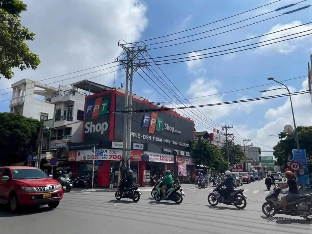 Giảm 2 tỷ, Bán gấp lô góc mặt bằng kinh doanh - Nguyễn An Ninh, TP. Dĩ An. 99m2- Đang cho thuê 75tr