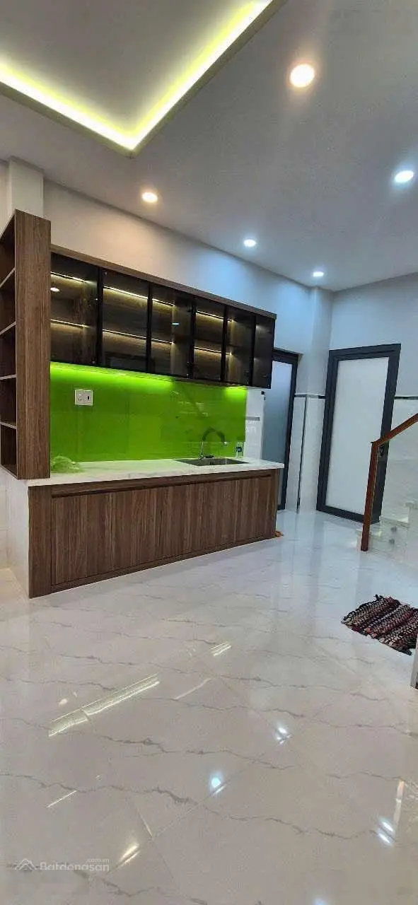 Quận 11 đường Lê Thị Bạch Cát, DT 40m2 ngang 4m rộng giá 4.25 tỷ nhà mới