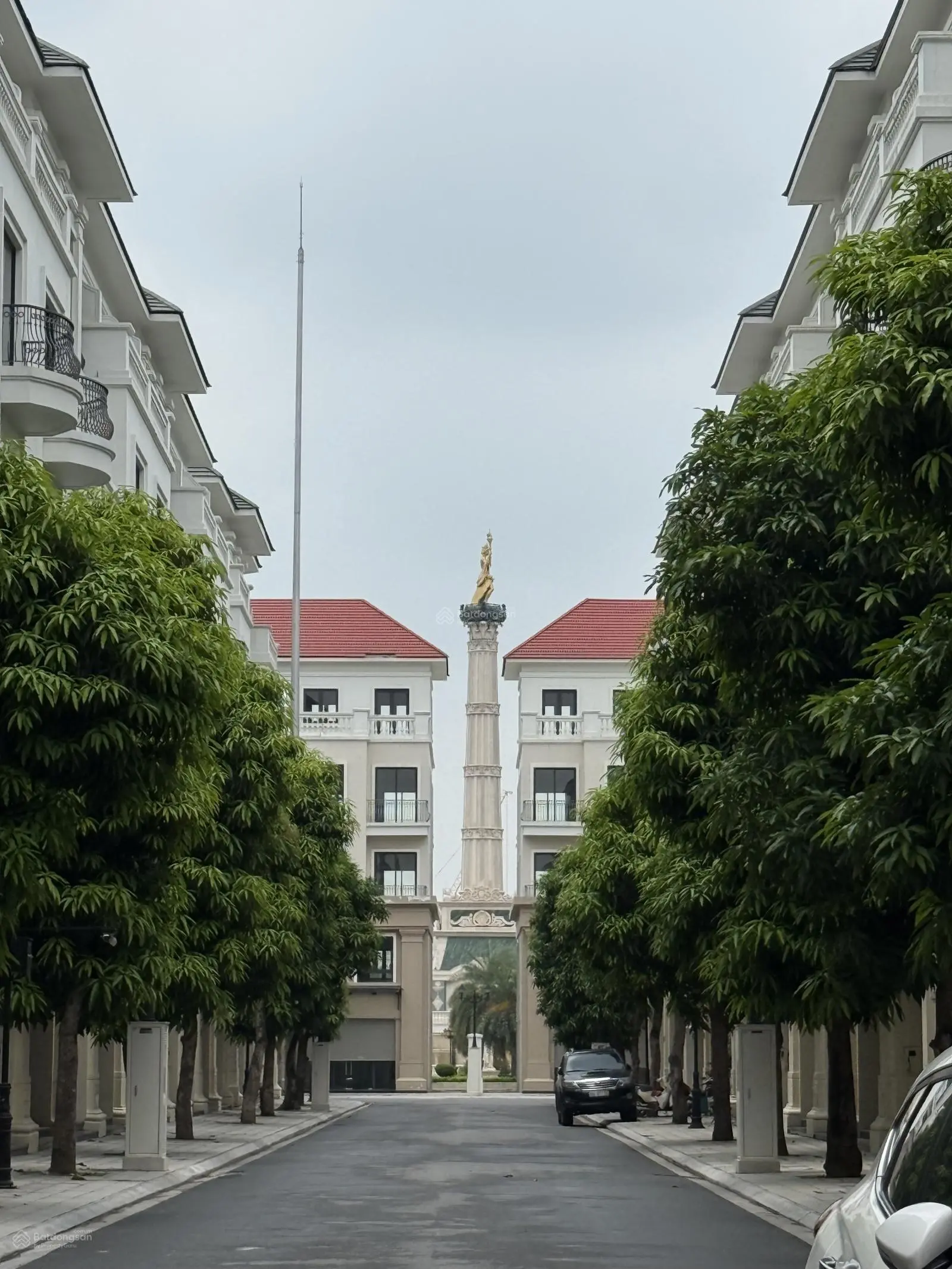 Bán gấp 65m San Hô giá hơn 150tr/m. Nhà xây 5 tầng, mặt tiền 5m. Tại Vinhomes Ocean Park 2.