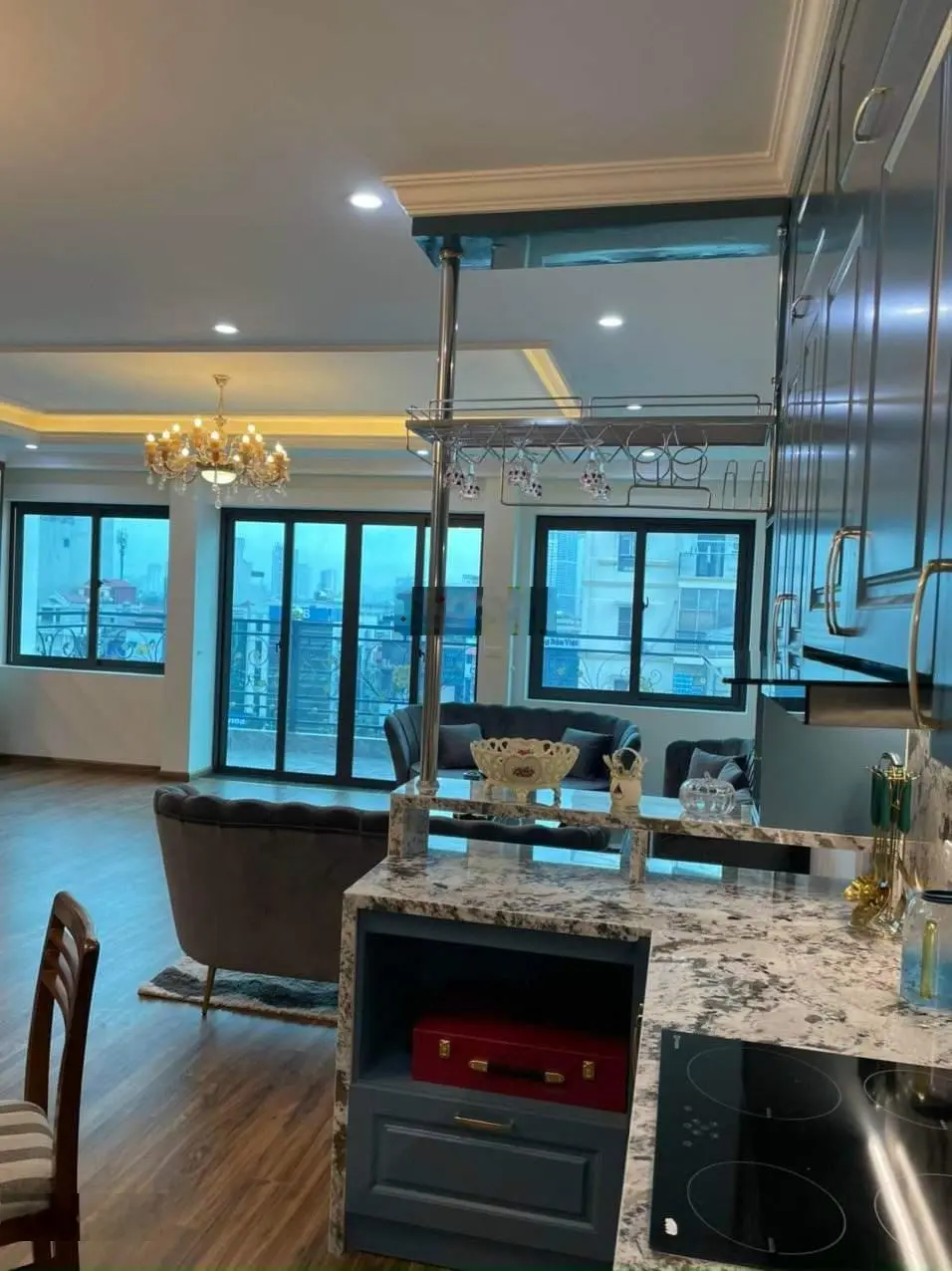 Lạc Long Quân, Tây Hồ, P.Lô 90m2, Mt 5m, 5T, gara Ô tô, KD, VP, gần hồ Tây, nhỉnh 24 tỷ. 0988424386