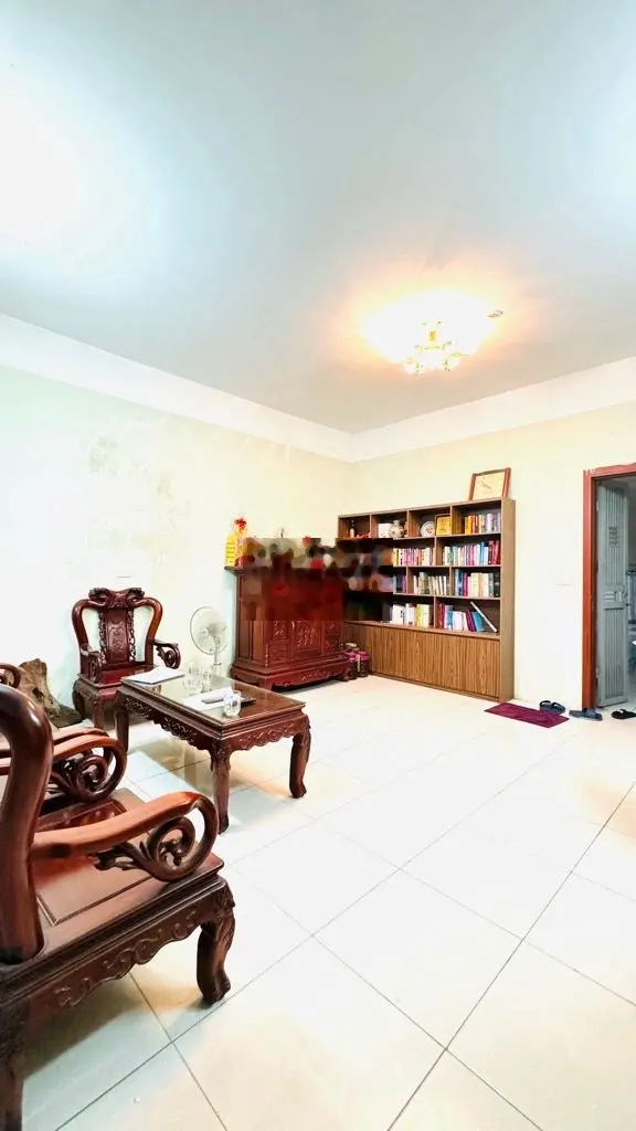 Bán Căn hộ 2 ngủ - 61m2 - tại Kim Văn Kim Lũ - Giá chỉ 2 tỷ4 .