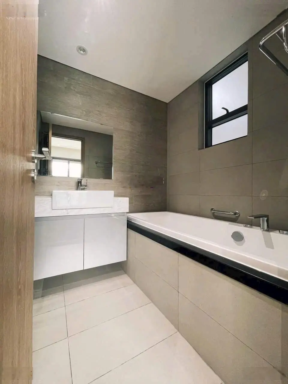 Hàng siêu hiếm duplex Centery - chiết khấu khủng 17% - 160m2 3PN+ 1 - thanh toán 10 tỷ 400 nhận nhà
