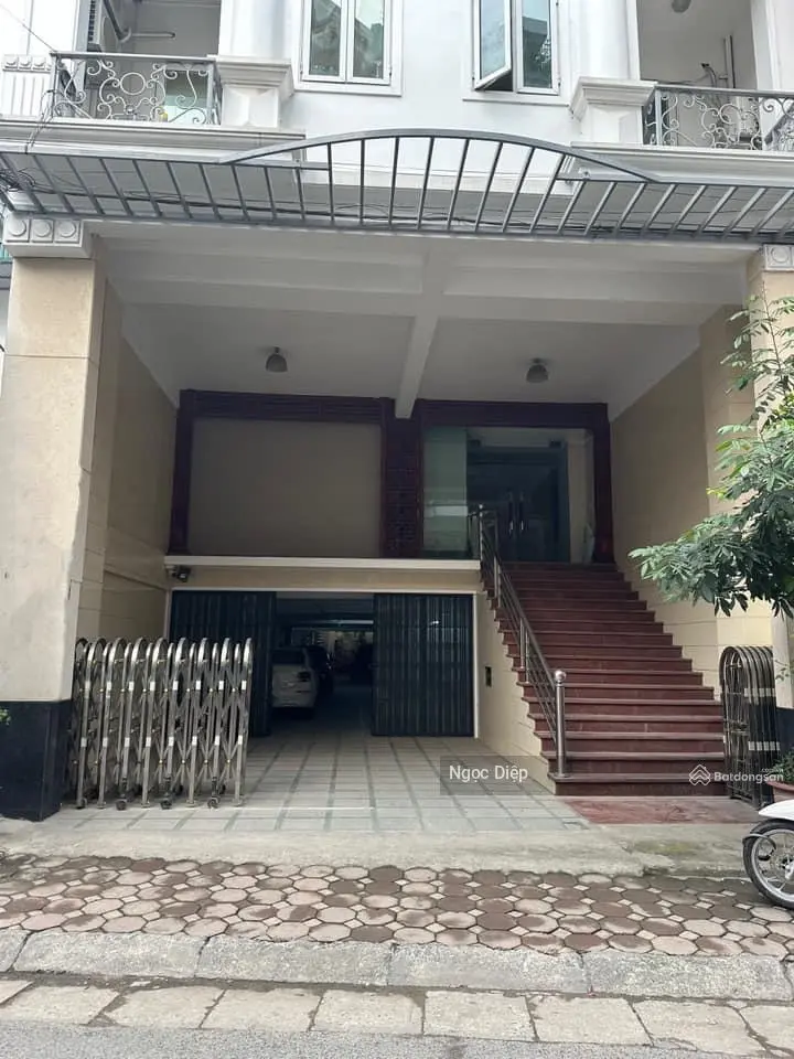 Bán toà buiding bom tấn phố Hoàng Hoa Thám, Ba Đình 295m2 - 8.3m MT - 80tỷ 0945 453 ***