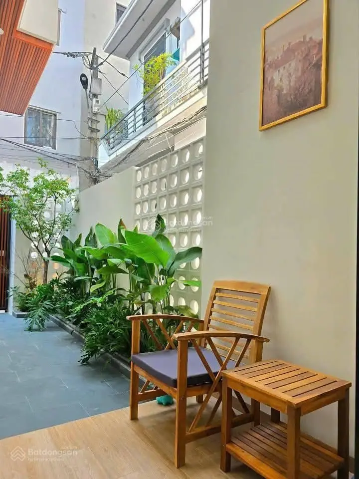 Bán nhà Xuân Diệu phong thái Châu Âu - 78m2 x 4T x MT 4m - Ngõ thông gần Hồ Tây - 3 ngủ ở sướng