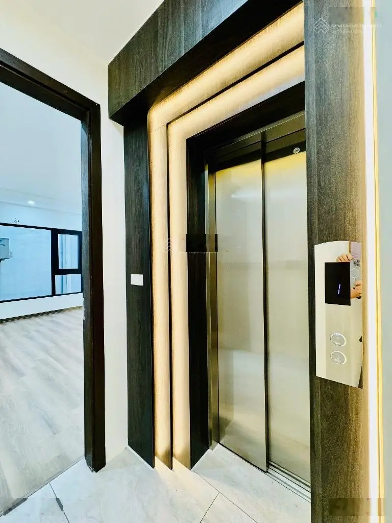 Bán nhà phố Hoa Lư, Lê Đại Hành, Bà Triệu 40m2 xây 5T thang máy, ngõ 3m, hơn 10 tỷ