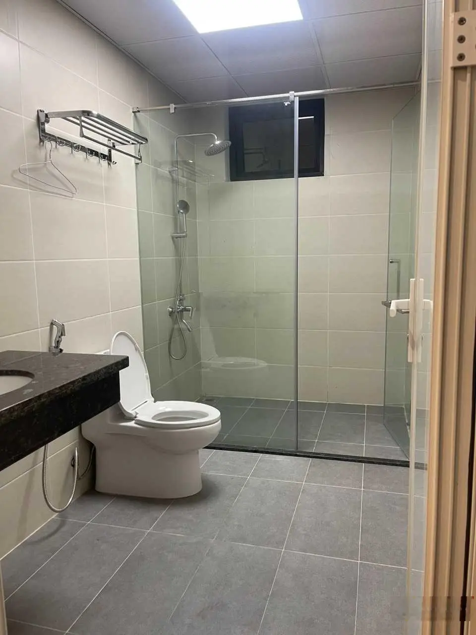 Bán Officetel chung cư Sky Center Phổ Quang giá: 1tỷ850, 34m2, LH: 0898 523 *** Như Ý