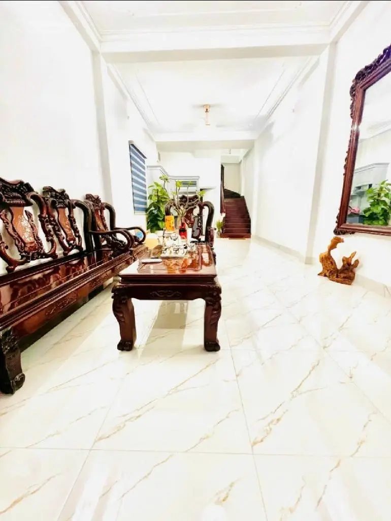 Bán nhà Lê thanh nghị dt 48mx5 tầng. Giá 7.5 tỷ