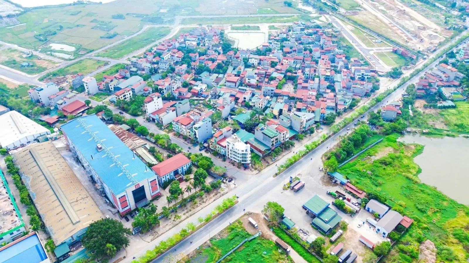 Cần tiền bán gấp lô đất trục chính Tiên Xá ngay cạnh gốm xứ Long Phương Phường Hạp Lĩnh, Bắc Ninh