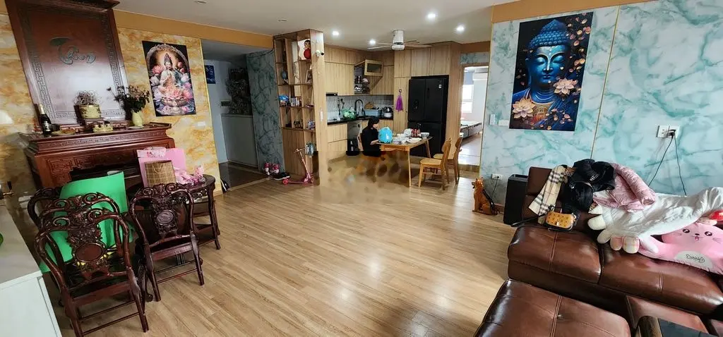 Cần bán gấp căn hộ chung cư Mỹ Đình 126m2, 3PN, tặng full nội thất,