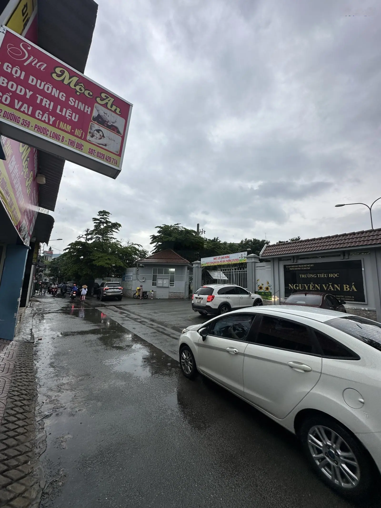 Bán rẻ nhà 2T vị trí Vàng. Dt: 5x26 vuông vức.SHR.giá chỉ: 7.98tỷ.ngay ĐHVH, Global City Q2.Đ.8M