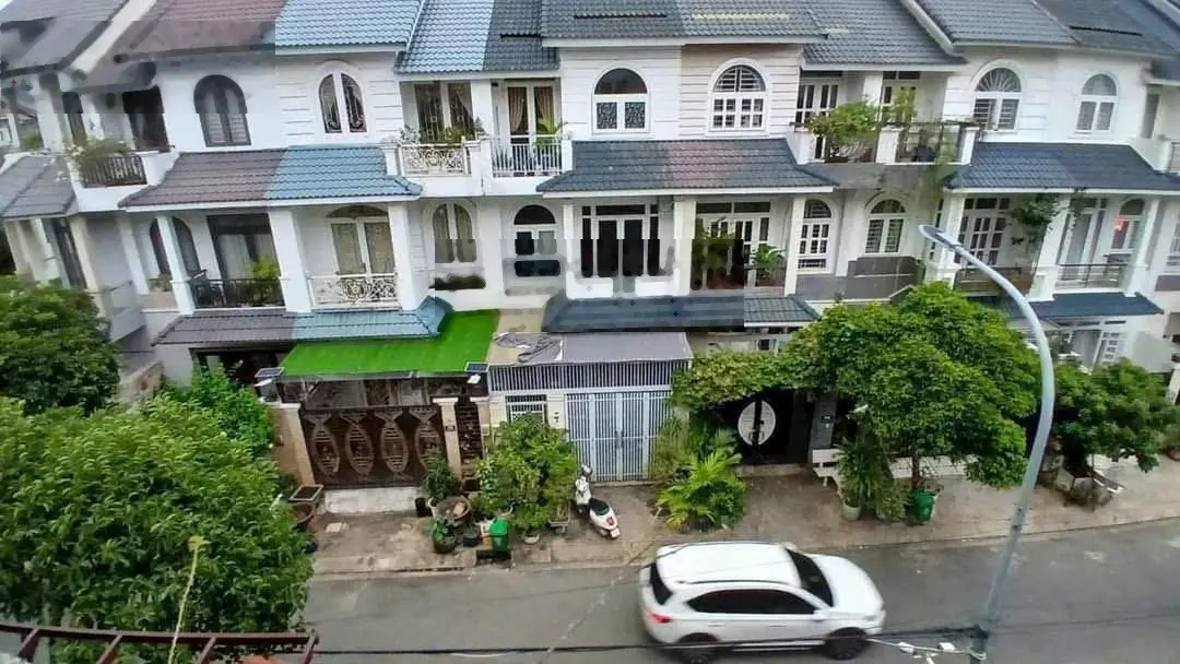 Thợ săn hàng ngợp! KDC Nhân Phú 5x18m giá 8.5 tỷ chủ thiện chí bán lắm