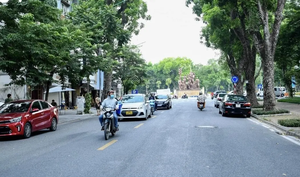 Bán nhà Mặt Phố Quang Trung, Hoàn Kiếm, Hà nội, 36m2, 12.9 tỷ, đang cho thuê 21 triệu/tháng. Hiếm