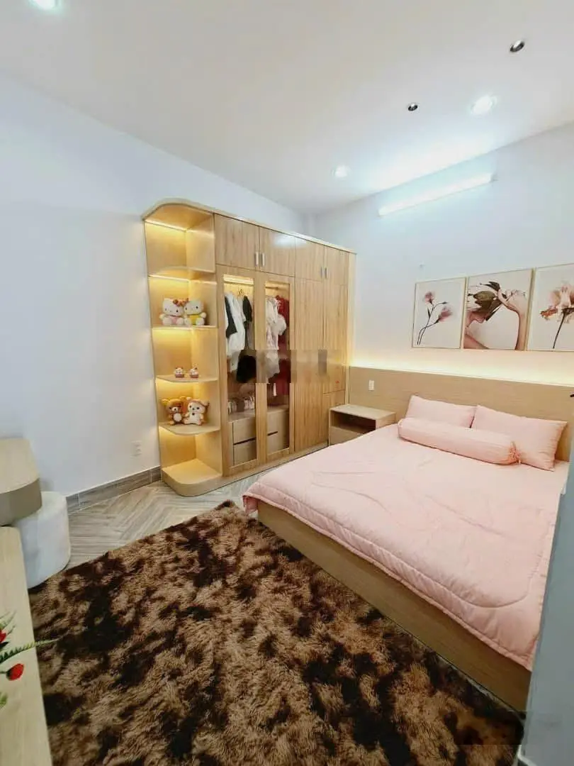 Bán nhà ngay TT Quận 1, hẻm lớn 4m, Đinh Công Tráng, P.Tân Định, DT 39m2, Giá 2tỷ550, sổ hồng riêng