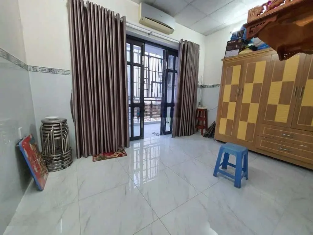 Hàng hót ngay gần bệnh viện lê văn thịnh quận 2 50m2 giá nhỉnh 4tỷ cách hẻm xe hơi 20m