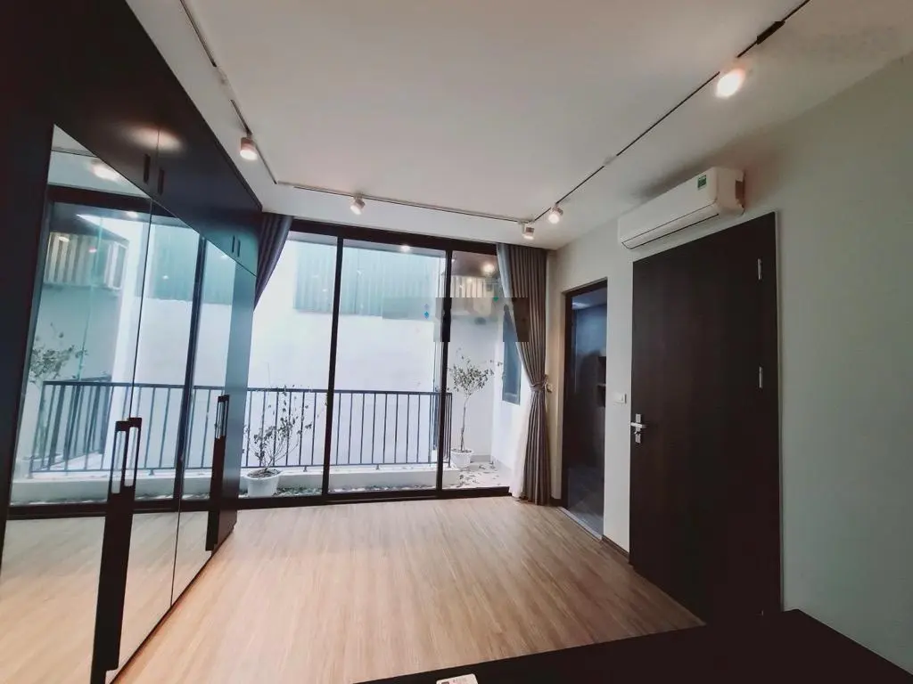 Bán nhà mới Ngọc Thuỵ, full nội thất, ngõ nông, ô tô đỗ cổng, diện tích 32m2, nhỉnh 5tỉ (tl)