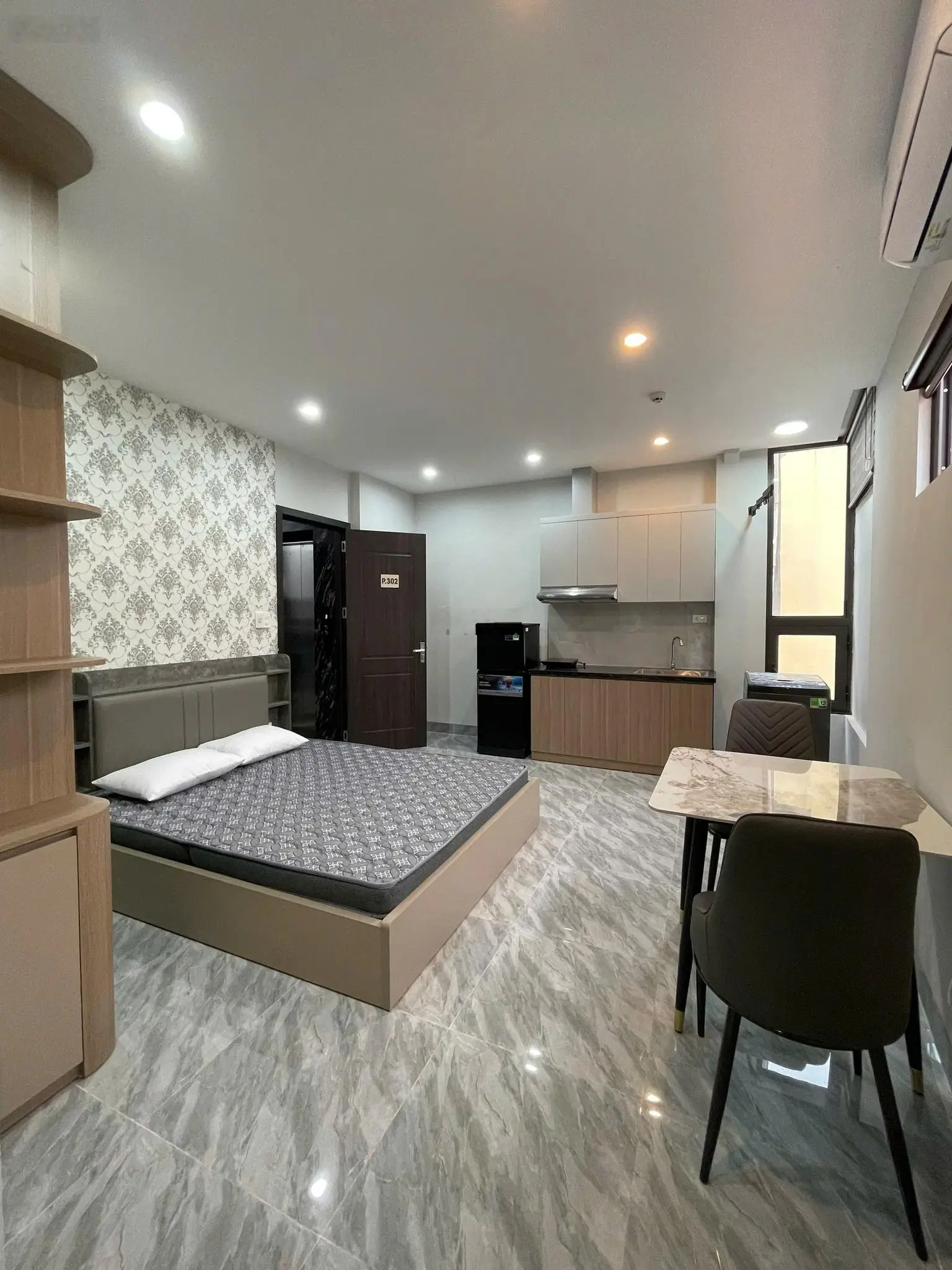 Bán CHDV 51m2*5T*8 phòng Hồng Mai, Bạch Mai HBT, doanh thu 45 tr/tháng, 0985818818