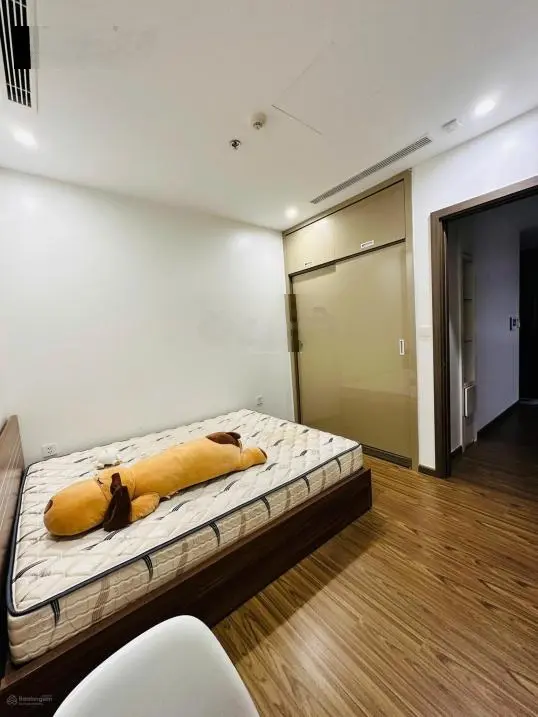 (Mới) bán căn hộ 2PN 2VS siêu đẹp dự án West Point Phạm Hùng 65m2 giá 5.6 tỷ. Sổ đỏ chính chủ