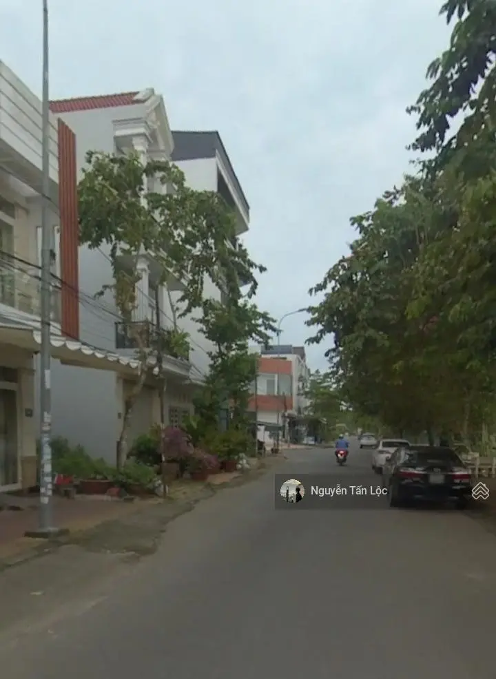 Bán Đất full thổ (103m2) xây dựng tự do, đường Đoàn Nguyễn Tuấn xã Bình Chánh LH 0908 673 ***