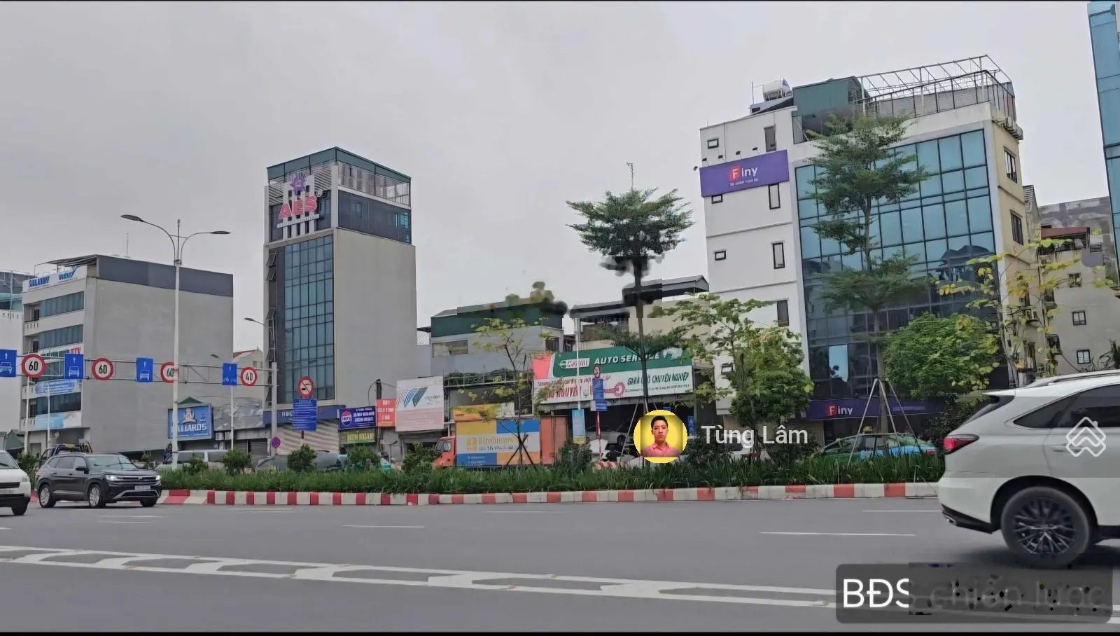 Mặt tiền 8m - mặt phố Đàm Quang Trung, đón đầu cầu Vĩnh Tuy - sát Aeon