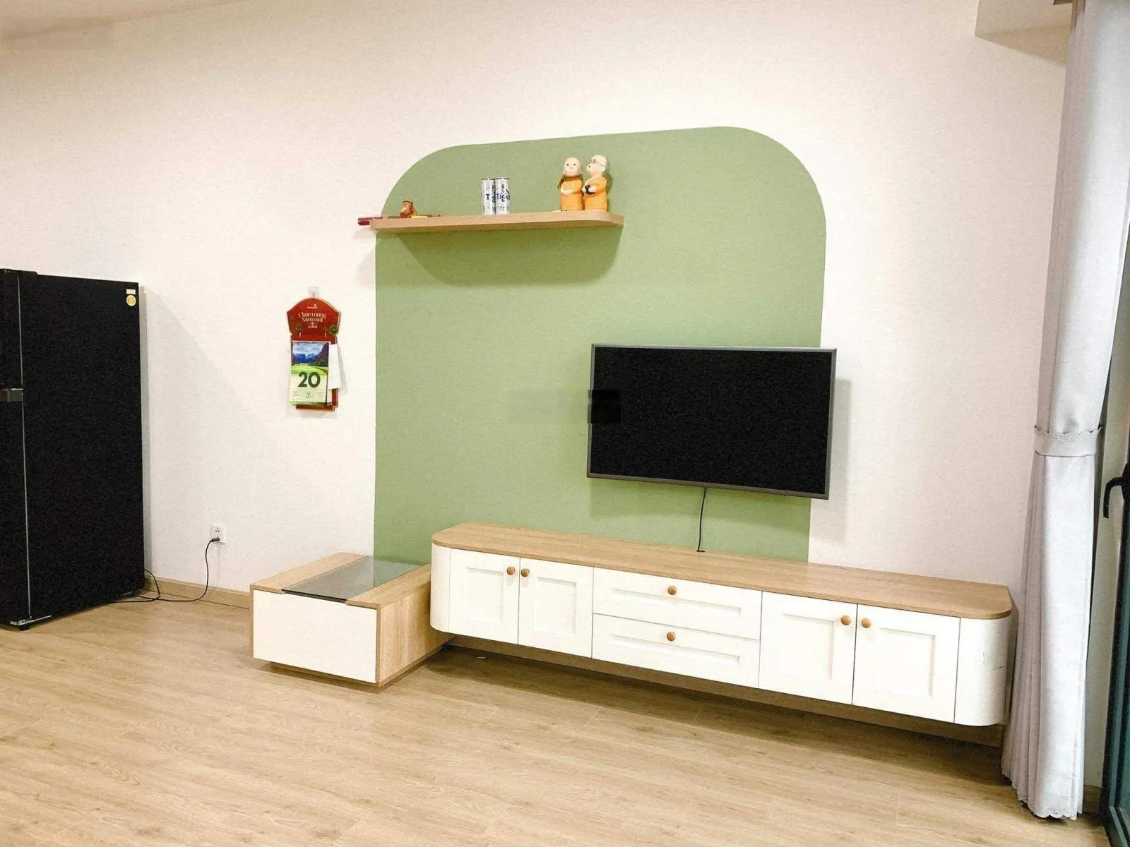 Bán gấp căn hộ 1PN Emerald - Celadon City, NT dính tường, giá 2.7 tỷ